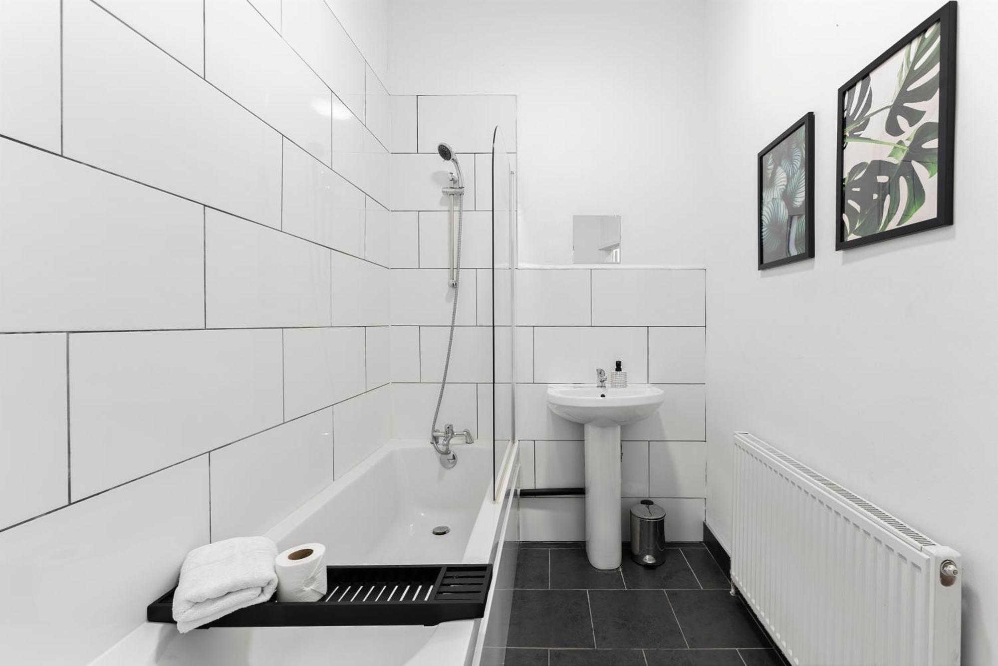 Ferienwohnung 20 Percent Off! Stylish Sheffield Abode Sleeps 12 Exterior foto