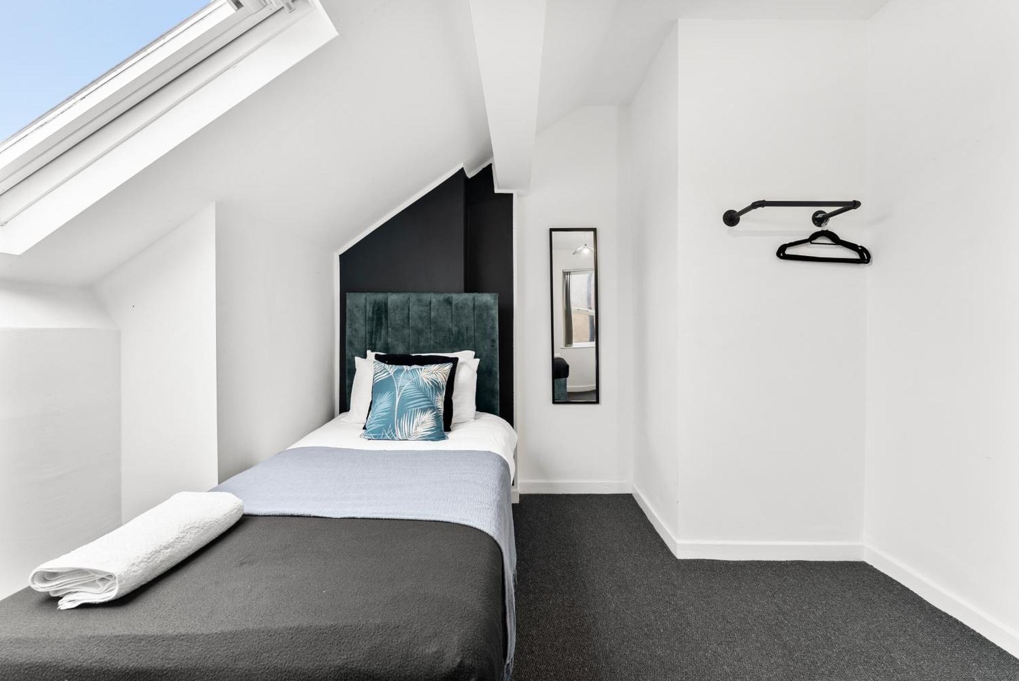 Ferienwohnung 20 Percent Off! Stylish Sheffield Abode Sleeps 12 Exterior foto