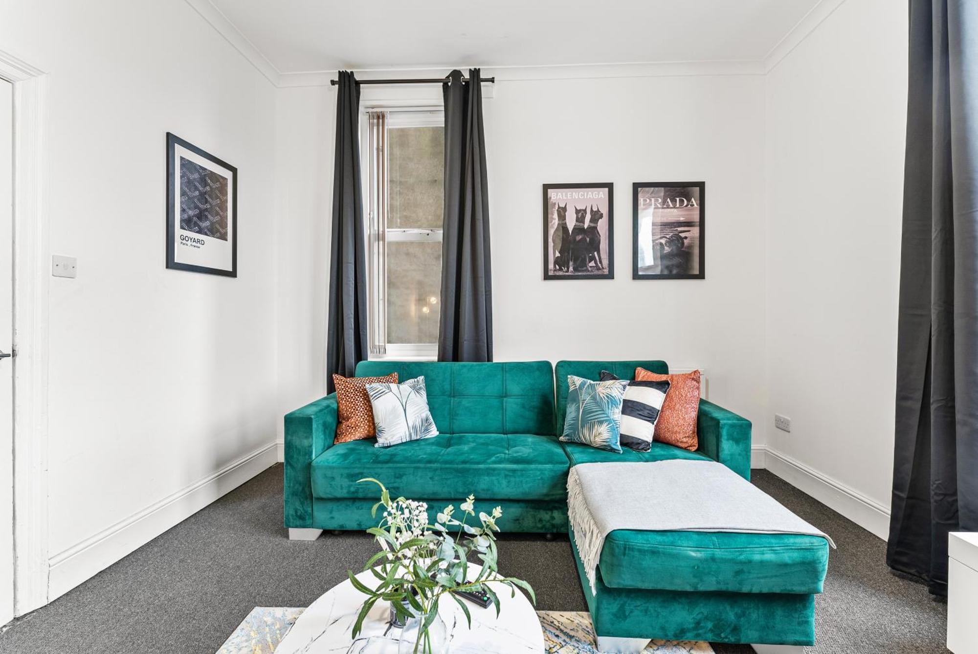 Ferienwohnung 20 Percent Off! Stylish Sheffield Abode Sleeps 12 Exterior foto