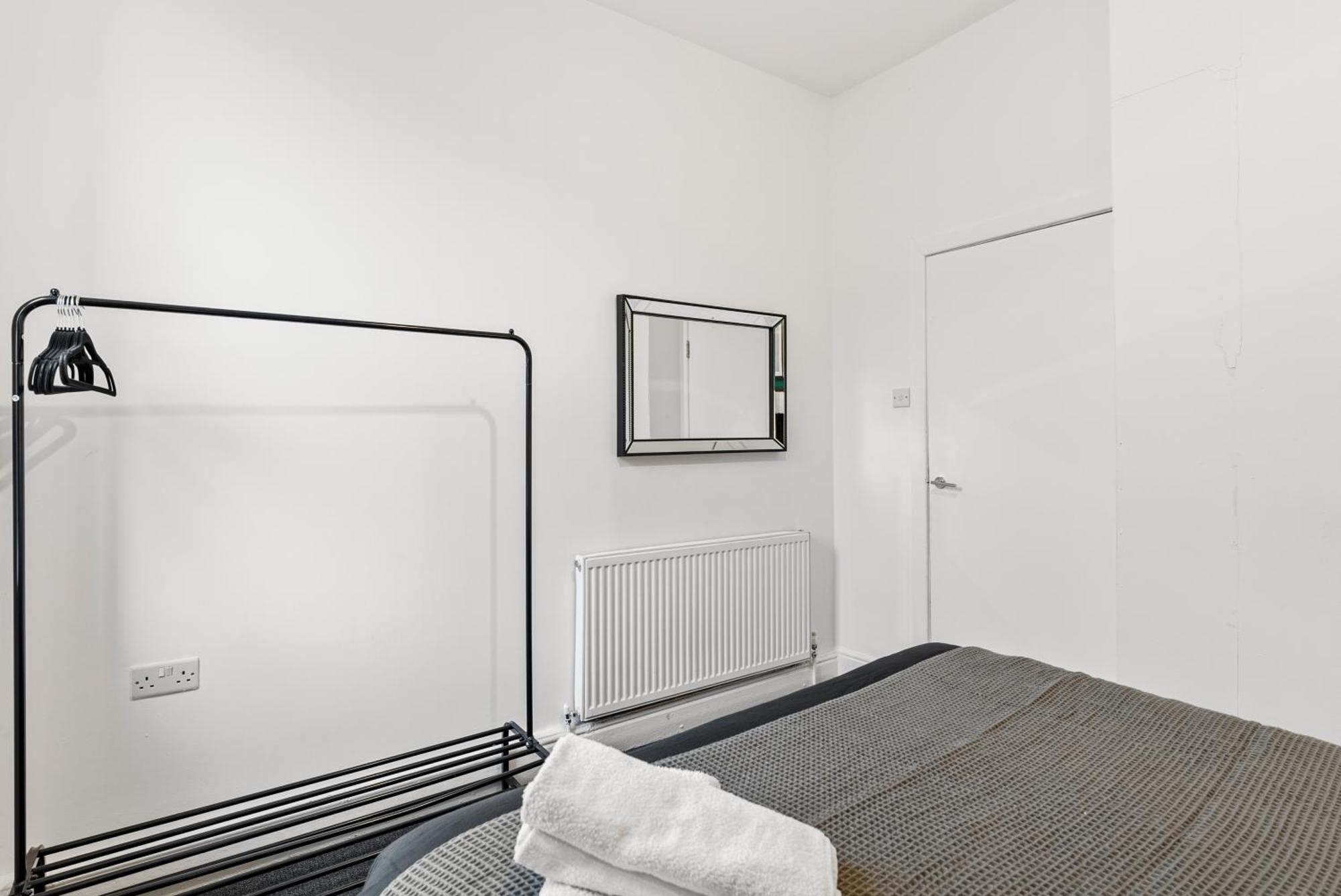 Ferienwohnung 20 Percent Off! Stylish Sheffield Abode Sleeps 12 Exterior foto